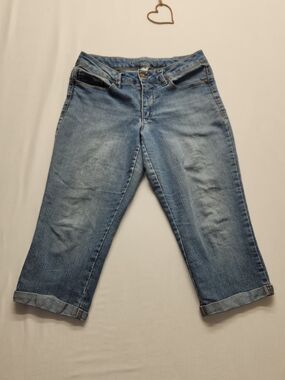 ⭐Faded Glory Classic Blue Denim Capri Jeans Y2K size 10